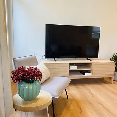 Bazee Apartment *